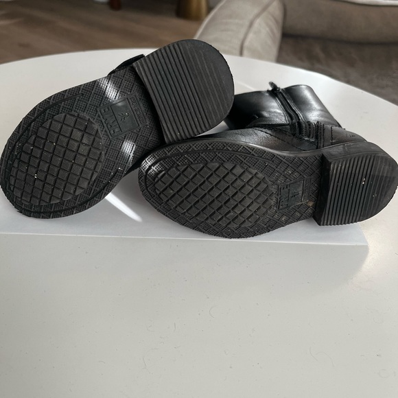 Kids Frye boots size 8 - Picture 4 of 4